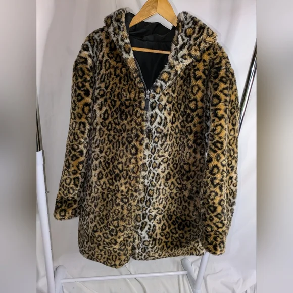 Plus Size Reversible Coat | Animal Print Teddy & Black Parka - Picture 4 of 6